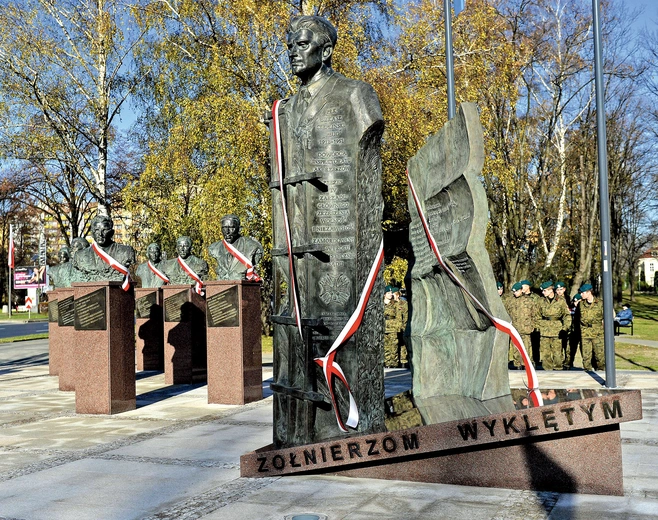 Historie niezłomnych żołnierzy: Ikar, Łotr, Kruk i... inni. Dopiero kilka lat temu odnaleziono ich szczątki