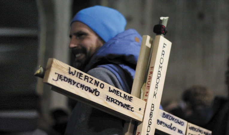 100 tys. ludzi wzięło udział w EDK w Wielkim Poście 2024 r. 