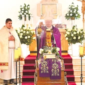 Celebracji przewodniczył biskup pomocniczy archidiecezji gdańskiej.