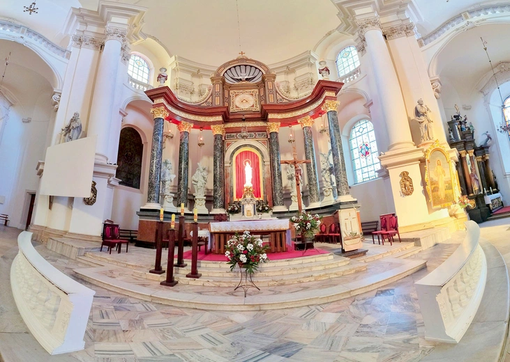 	Kościół pw. św. Jana w Legnicy od dekad nie wyróżniał się takim blaskiem i świeżością!