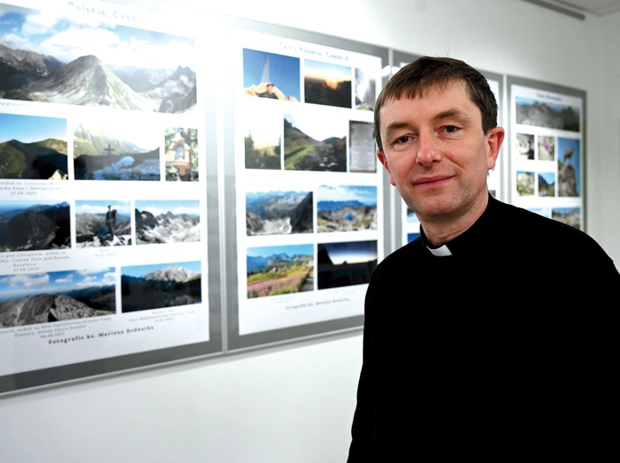 	Obecnie wystawa jest w bibliotece, a od połowy maja pojawi się przy kościele św. Katarzyny Aleksandryjskiej.