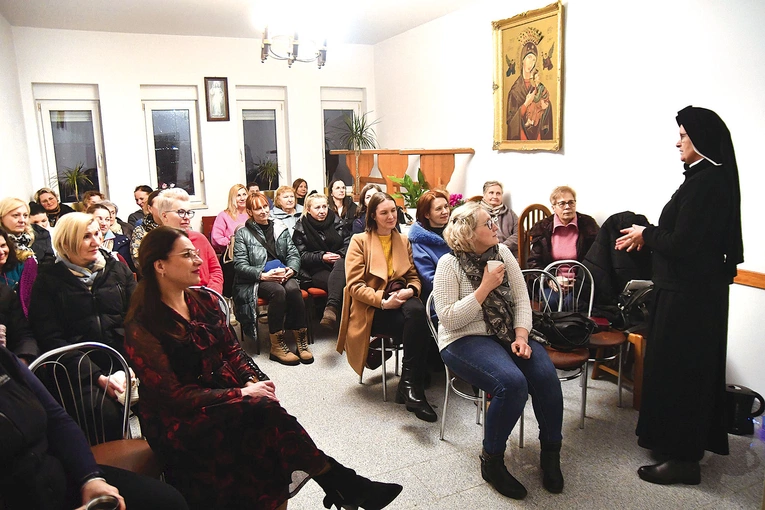 Kolejne spotkanie z pochodzącą z Bieniowa s. Krzysztofą Kujawską będzie miało miejsce 18 marca o godz. 19 w salkach na plebanii.