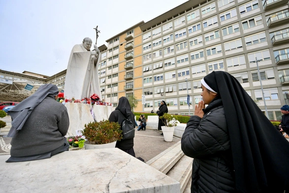 Krótki komunikat o stanie papieża Franciszka