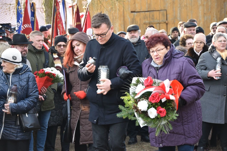 Zielona Ciechanowska. Upamiętnienie żołnierzy wyklętych