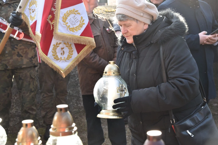 Zielona Ciechanowska. Upamiętnienie żołnierzy wyklętych
