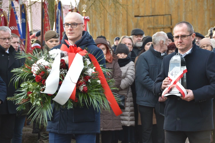Zielona Ciechanowska. Upamiętnienie żołnierzy wyklętych