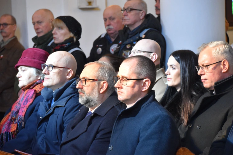 Zielona Ciechanowska. Upamiętnienie żołnierzy wyklętych