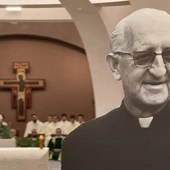 Bp Wodarczyk o ks. Blachnickim: podał nam znacznie więcej niż kubek wody