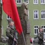 Uroczystości pod pomnikiem rotm. Pileckiego w Koszalinie