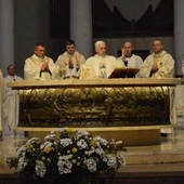 Pielgrzymka dekanatów do katowickiej katedry