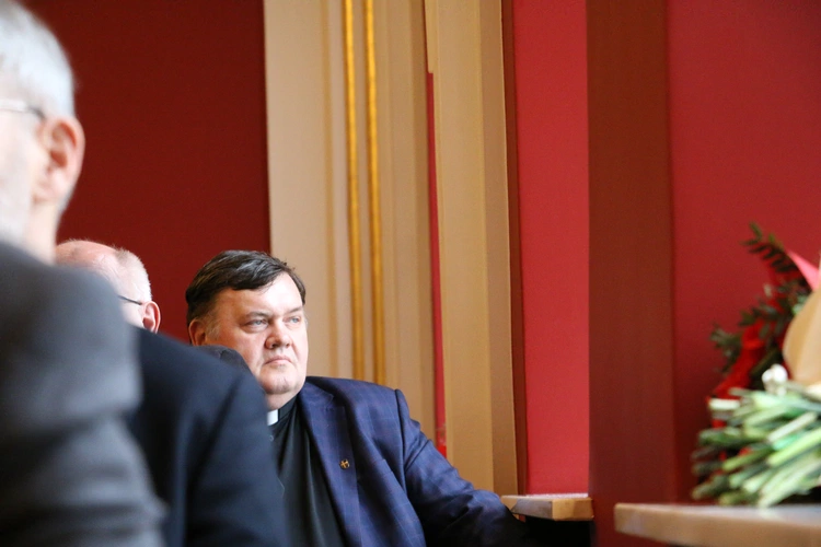 Płock. Konferencja naukowa dedykowana bp. Romanowi Marcinkowskiemu