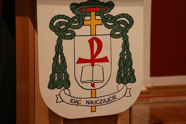 Płock. Konferencja naukowa dedykowana bp. Romanowi Marcinkowskiemu