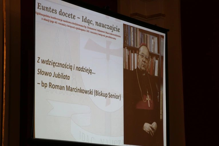 Płock. Konferencja naukowa dedykowana bp. Romanowi Marcinkowskiemu