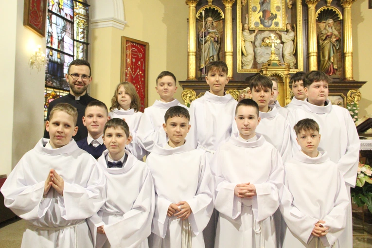 Mystków. Błogosławieństwo nowych lektorów dekanatu Nowy Sącz-Wschód