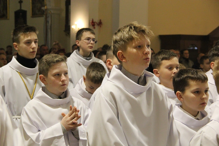 Mystków. Błogosławieństwo nowych lektorów dekanatu Nowy Sącz-Wschód