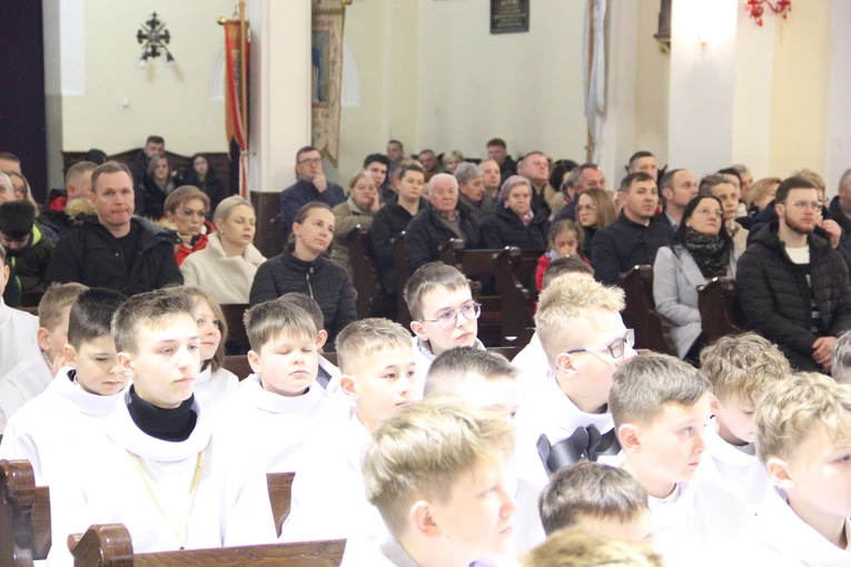 Mystków. Błogosławieństwo nowych lektorów dekanatu Nowy Sącz-Wschód