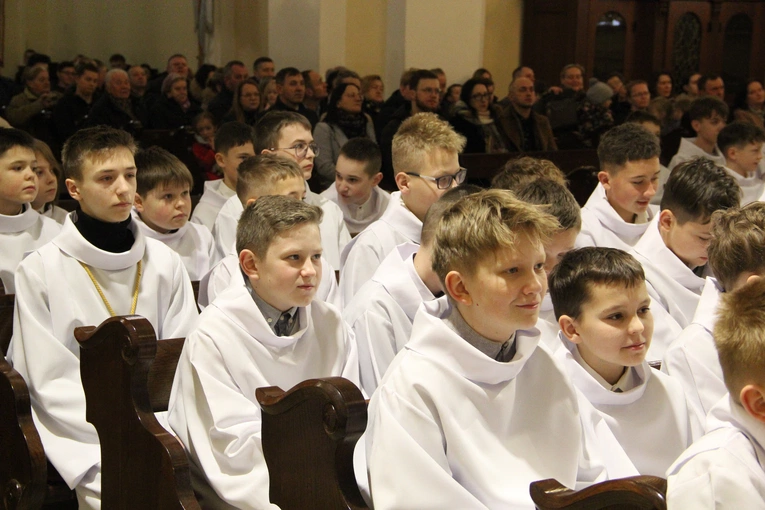 Mystków. Błogosławieństwo nowych lektorów dekanatu Nowy Sącz-Wschód