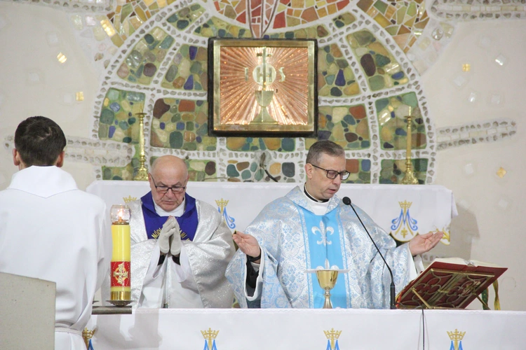 Smęgorzów. Wprowadzenie relikwii dzieci fatimskich