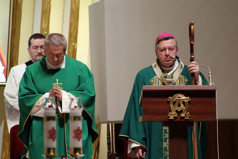 Rozpoczęcie peregrynacji obrazu po rodzinach parafii pw. Miłosierdzia Bożego w Brzegu