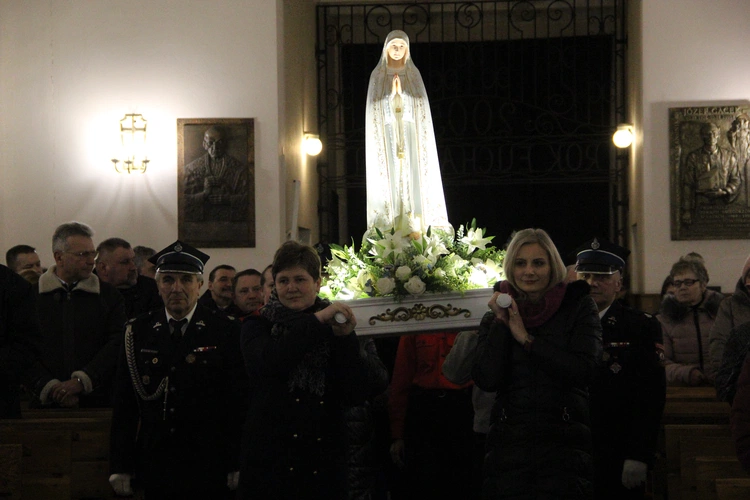 Smęgorzów. Wprowadzenie relikwii dzieci fatimskich