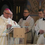 Mława. Konsekrecja ołtarza w parafii pw. św. Stanisława BM - cz. I