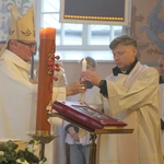 Mława. Konsekrecja ołtarza w parafii pw. św. Stanisława BM - cz. II