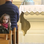 Mława. Konsekrecja ołtarza w parafii pw. św. Stanisława BM - cz. II