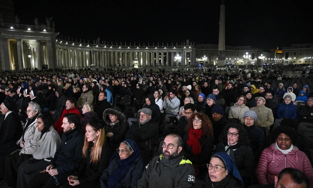 Kościół modli się za papieża Franciszka
