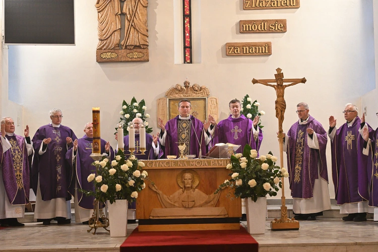 Liturgia żałobna ks. Jana Milewskiego