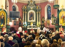 	Nabożeństwo poprowadził ks. Henryk Gruszka.