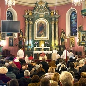 	Nabożeństwo poprowadził ks. Henryk Gruszka.