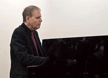 Wydarzenie uświetnił koncert fortepianowy w wykonaniu Kevina Kennera, laureata XII Międzynarodowego Konkursu Chopinowskiego.