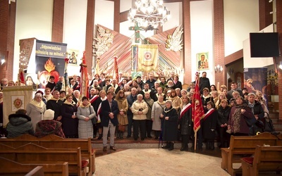 Uczestnicy niedzielnej Mszy św. 