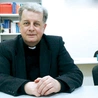 Ks. Stanisław Garnczarski przypomina, że liturgia jest fundamentem życia Kościoła.