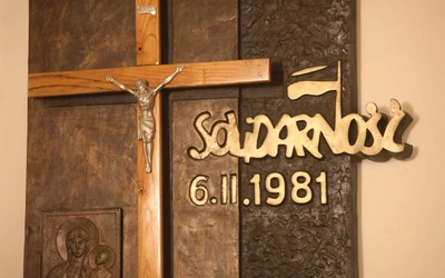 Krzyż Solidarności FSM przeniesiony w rocznicę strajku generalnego