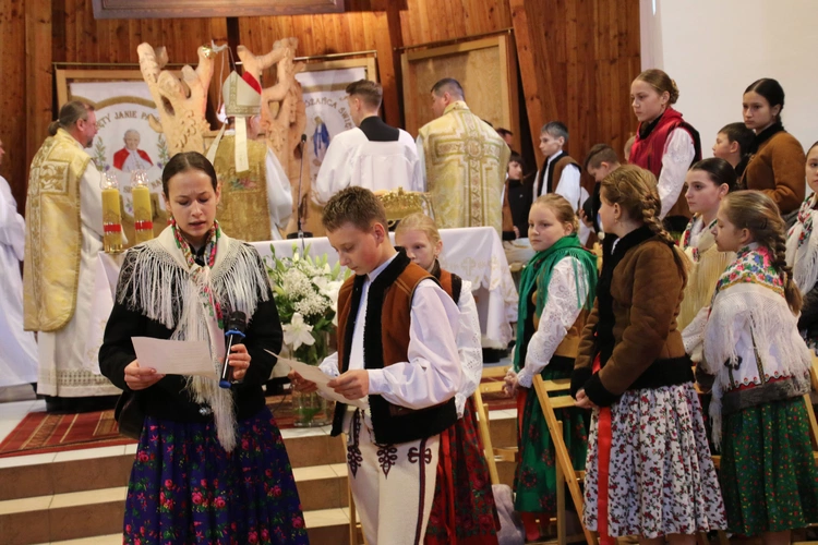 Lucień. Wprowadzenie relikwii św. Kazimierza