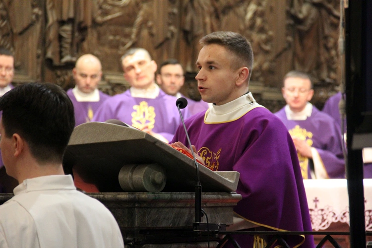 Środa Popielcowa 2025 w archikatedrze wrocławskiej