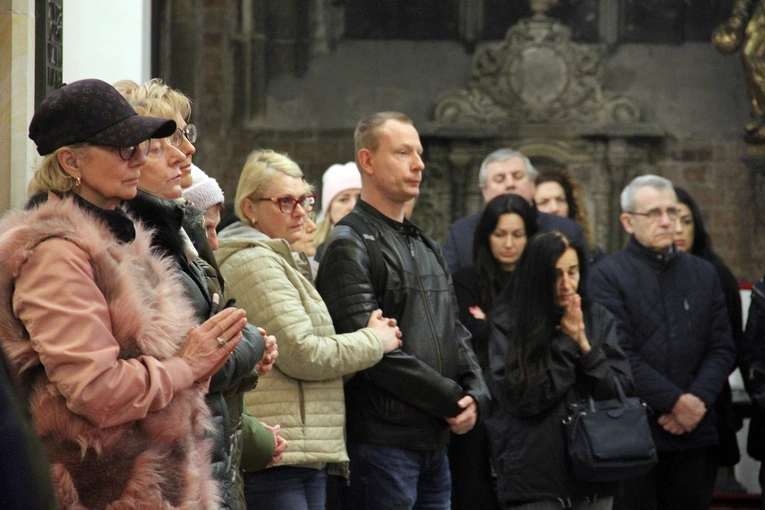 Środa Popielcowa 2025 w archikatedrze wrocławskiej