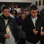 Liturgia stacyjna w Opolu. Procesja do kościoła "na Górce"