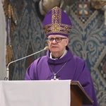 Liturgia stacyjna w Opolu. Msza św. z obrzędem posypania głów popiołem