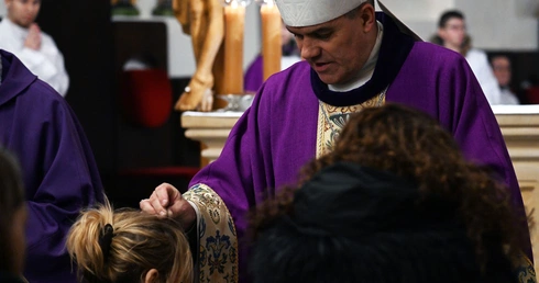 Bp Zieliński: Wyrzeczenie jest źródłem siły