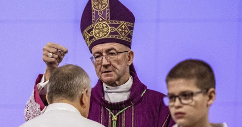 Abp Adrian Galbas w Środę Popielcową