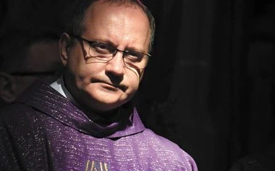 Bp Damian Muskus OFM: Post pomaga otwierać się na działanie Boga