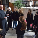 Pantomima "Bóg dał nam ręce".