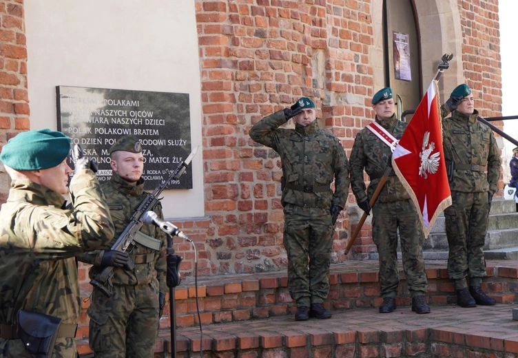 O przedwojennej Polonii w cieniu kościoła św. Marcina