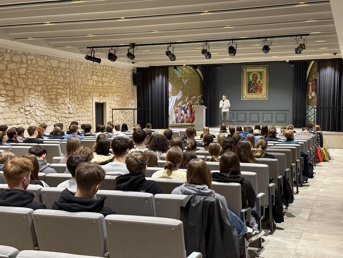 Bp Oder: To wy jesteście prawdziwie nadzieją na to, że ten świat może być lepszy