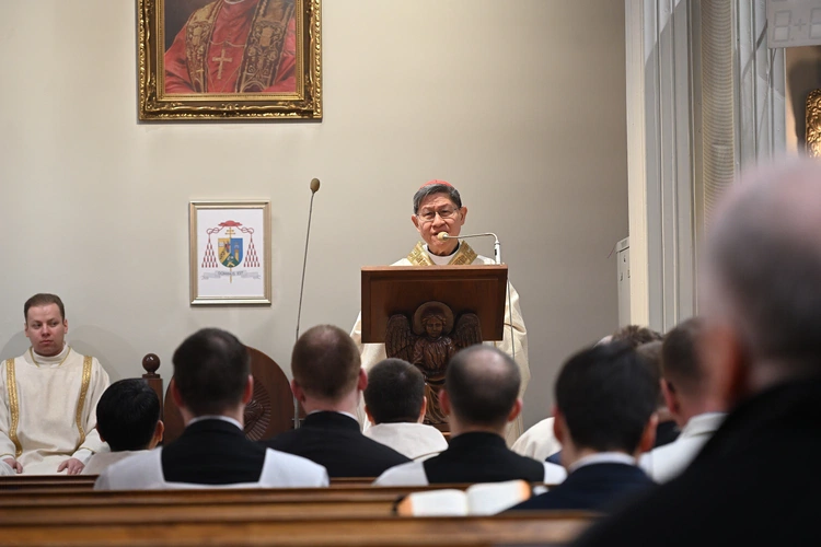 Liturgia w gdańskim seminarium z kardynałem Tagle