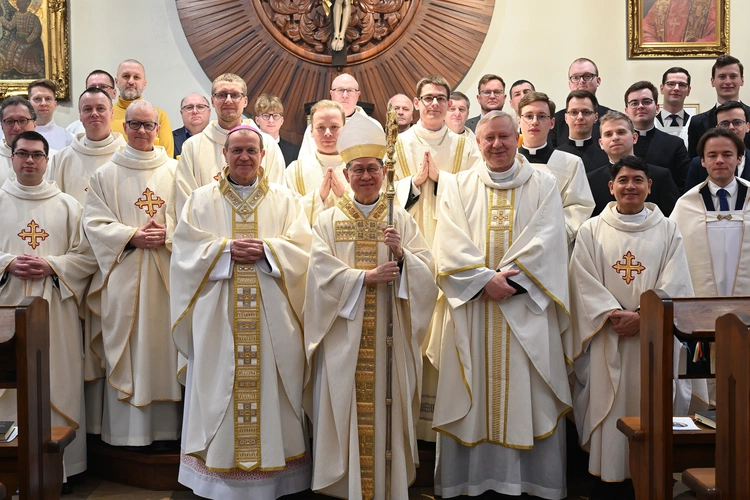 Liturgia w gdańskim seminarium z kardynałem Tagle