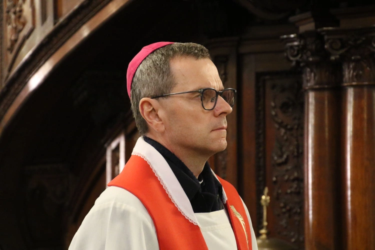 Płock. Droga Krzyżowa w intencji skrzywdzonych