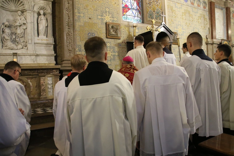 Płock. Droga Krzyżowa w intencji skrzywdzonych